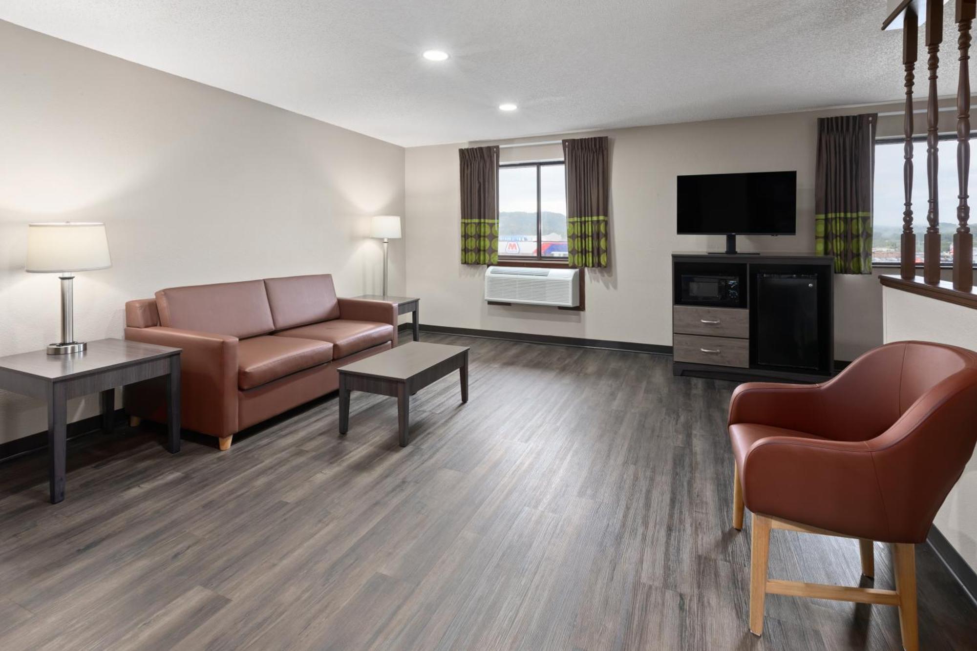 Super 8 By Wyndham Summersville - New River National Park Exteriör bild